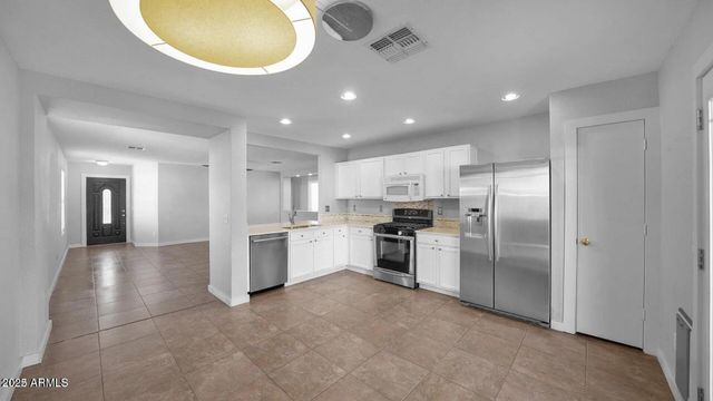 3216 W MARK Lane, Phoenix, AZ 85083