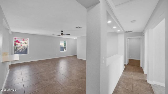 3216 W MARK Lane, Phoenix, AZ 85083