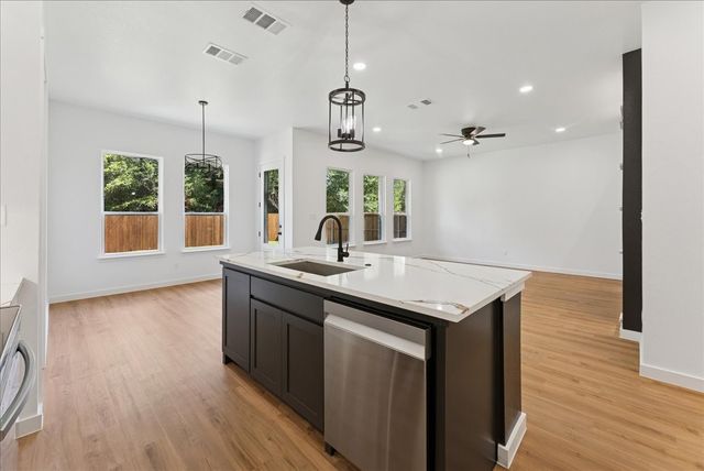 110 Dogwood Drive, Trinidad, TX 75163