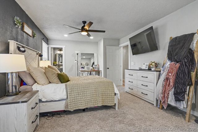 14079 S 294th East Avenue, Coweta, OK 74429