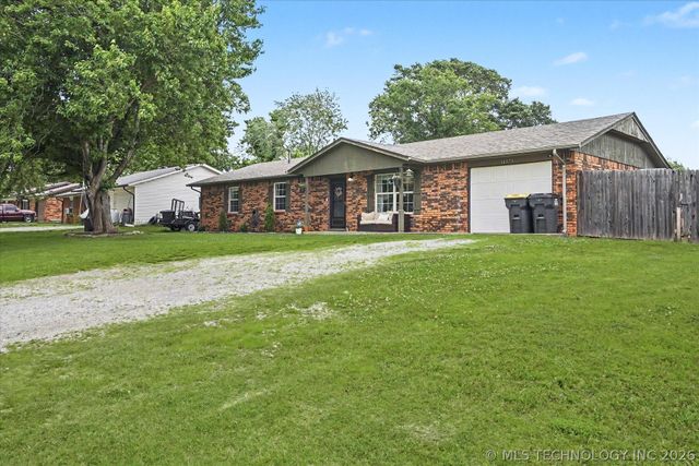 14079 S 294th East Avenue, Coweta, OK 74429