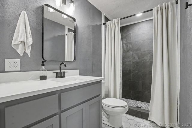 14079 S 294th East Avenue, Coweta, OK 74429