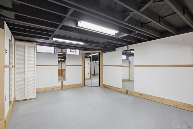 13581 Arnold Street, Redford Charter Township, MI 48239