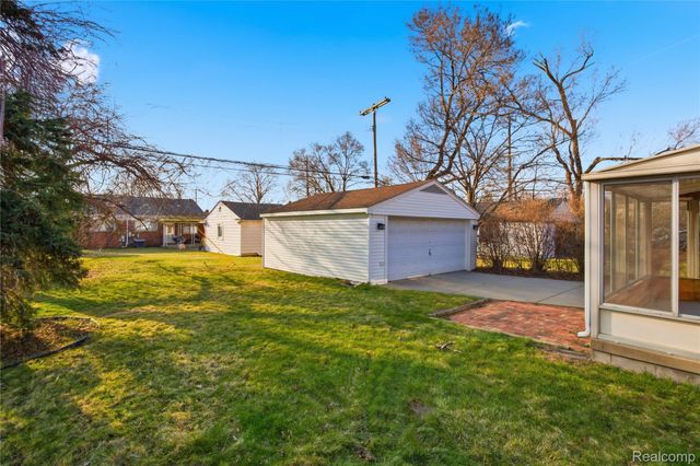 13581 Arnold Street, Redford Charter Township, MI 48239