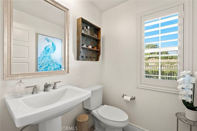 2 Ventada Street, Rancho Mission Viejo, CA 92694