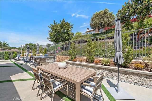 2 Ventada Street, Rancho Mission Viejo, CA 92694