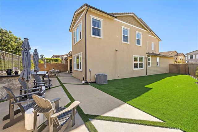 2 Ventada Street, Rancho Mission Viejo, CA 92694