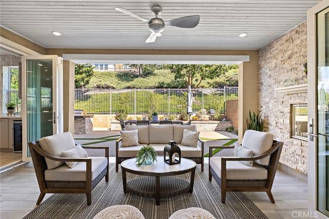 2 Ventada Street, Rancho Mission Viejo, CA 92694