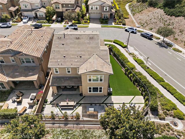 2 Ventada Street, Rancho Mission Viejo, CA 92694