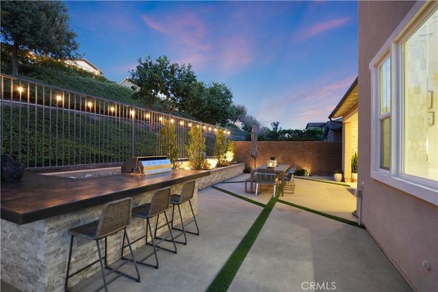 2 Ventada Street, Rancho Mission Viejo, CA 92694