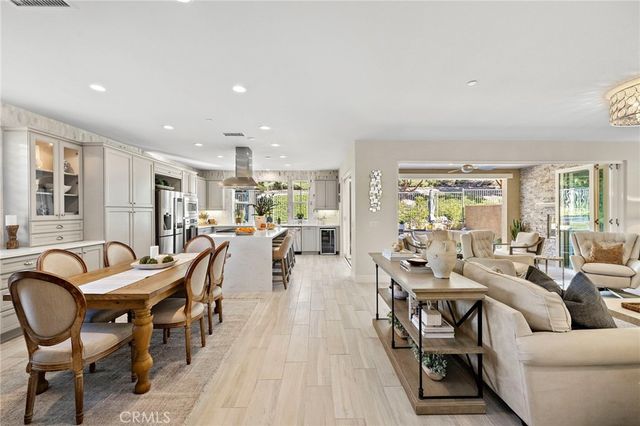 2 Ventada Street, Rancho Mission Viejo, CA 92694