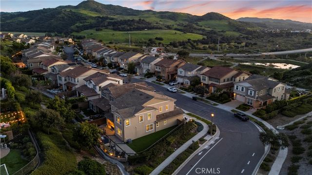 2 Ventada Street, Rancho Mission Viejo, CA 92694