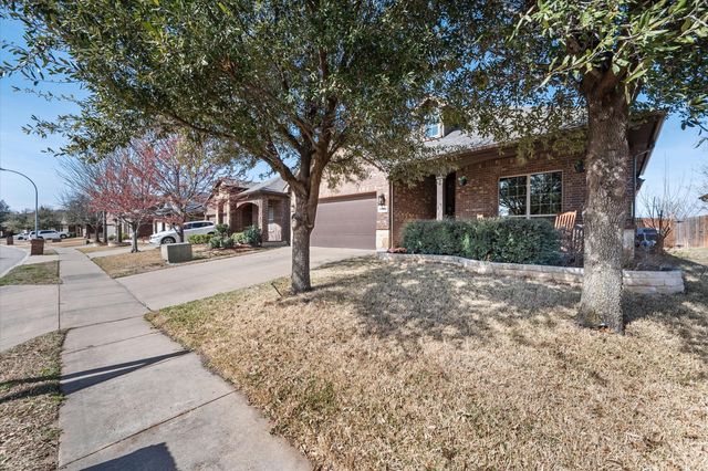 11929 Horseshoe Ridge Drive, Fort Worth, TX 76244