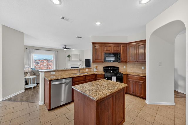 11929 Horseshoe Ridge Drive, Fort Worth, TX 76244