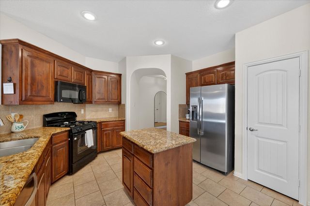 11929 Horseshoe Ridge Drive, Fort Worth, TX 76244