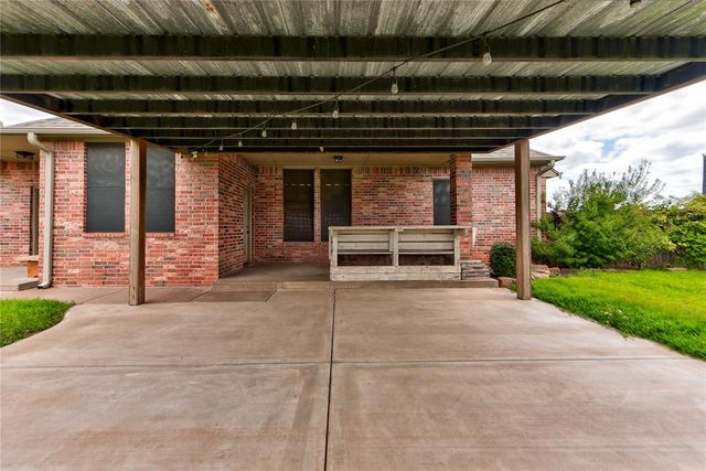 2957 Farm Drive, El Reno, OK 73036
