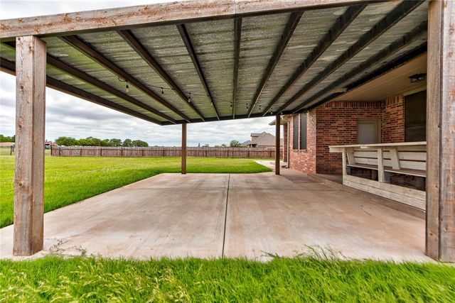 2957 Farm Drive, El Reno, OK 73036
