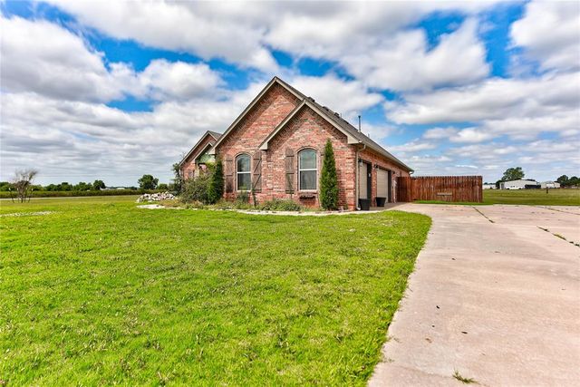 2957 Farm Drive, El Reno, OK 73036