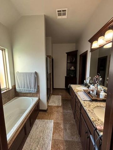 2957 Farm Drive, El Reno, OK 73036