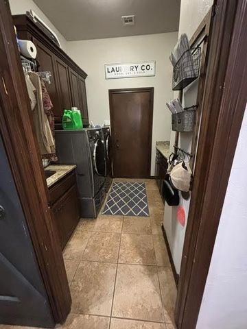 2957 Farm Drive, El Reno, OK 73036
