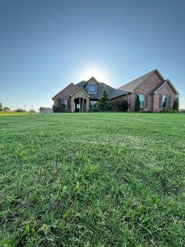 2957 Farm Drive, El Reno, OK 73036
