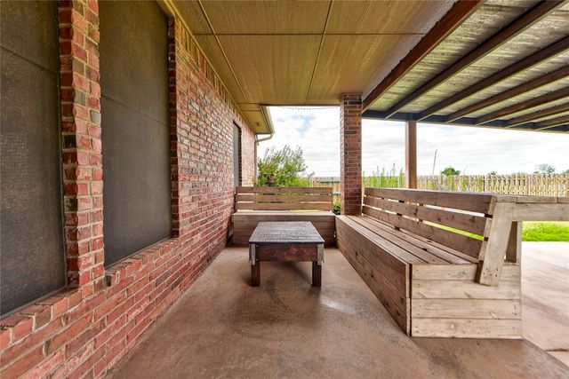 2957 Farm Drive, El Reno, OK 73036