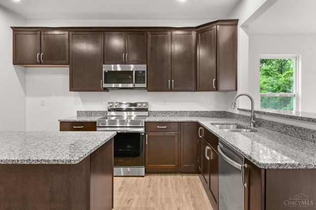 8762 Foxglove Lane, Miami Twp, OH 45002