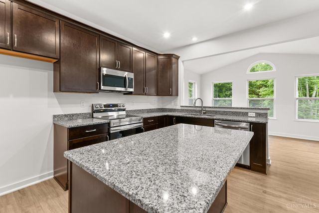 8762 Foxglove Lane, Miami Twp, OH 45002