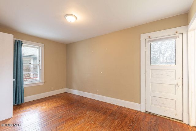 2534 Maplewood Avenue, Toledo, OH 43610