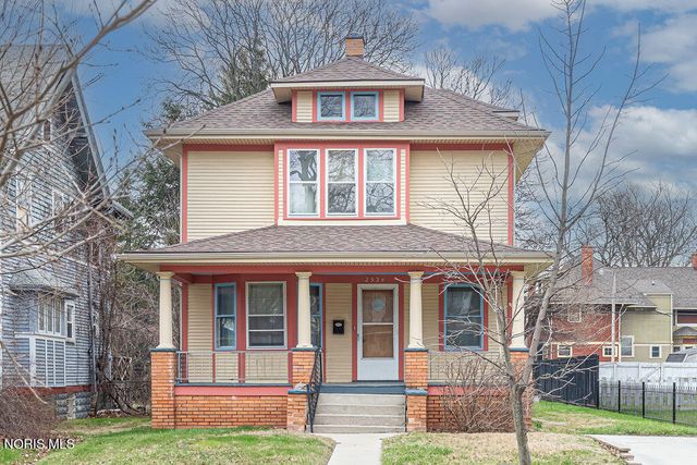 2534 Maplewood Avenue, Toledo, OH 43610