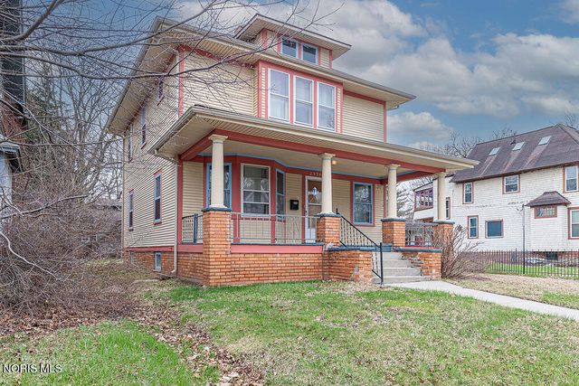2534 Maplewood Avenue, Toledo, OH 43610