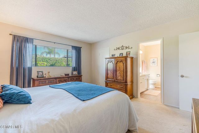 9720 Sophia Avenue, North Hills, CA 91343