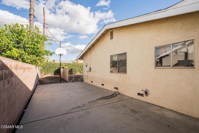 9720 Sophia Avenue, North Hills, CA 91343