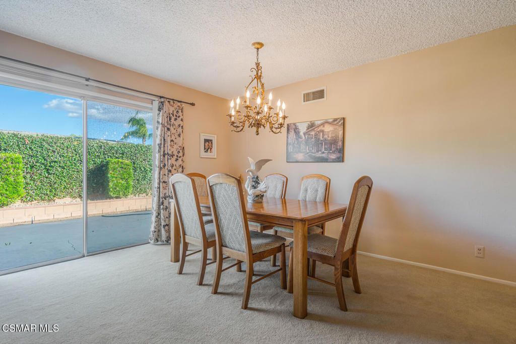 Image 5 of property listing at 9720 Sophia Avenue, North Hills, CA 91343