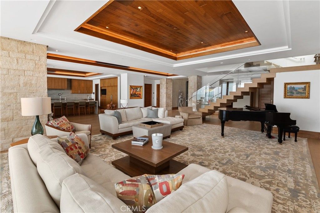 Image 14 of property listing at 17 Strand Beach Drive, Dana Point, CA 92629