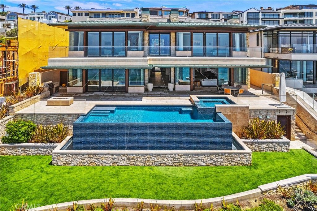 Image 17 of property listing at 17 Strand Beach Drive, Dana Point, CA 92629