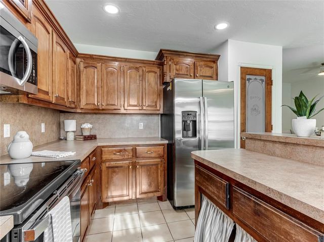 1916 N Shawnee Trail, Choctaw, OK 73020