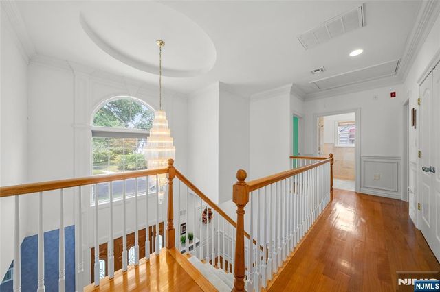 392 Oak Avenue, River Edge, NJ 07661