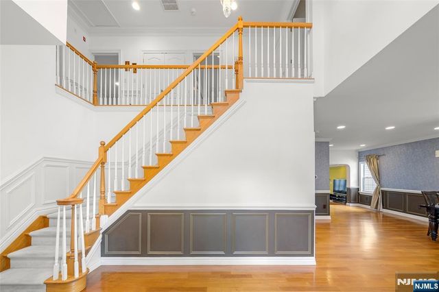 392 Oak Avenue, River Edge, NJ 07661