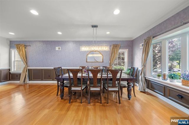 392 Oak Avenue, River Edge, NJ 07661
