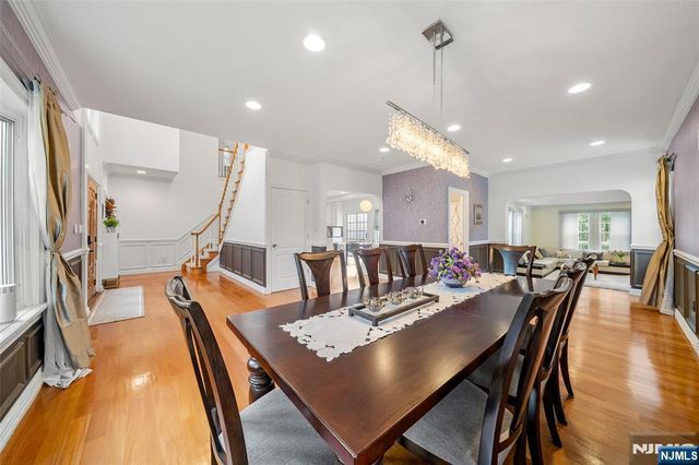 392 Oak Avenue, River Edge, NJ 07661