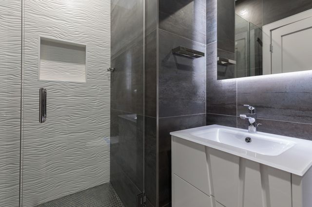 577 Mass Ave 4, Boston, MA 02118