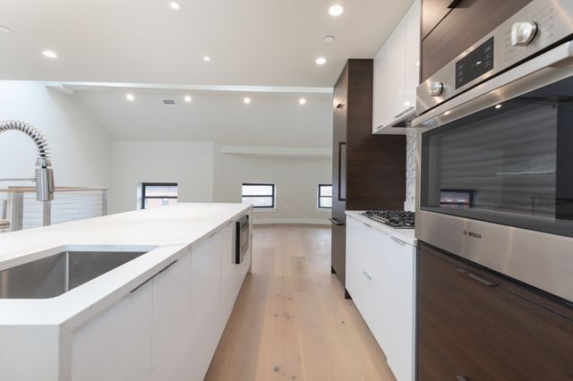 577 Mass Ave 4, Boston, MA 02118