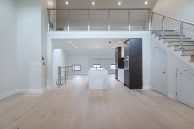 577 Mass Ave 4, Boston, MA 02118