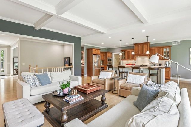 9718 Sandhill Road, Middleton, WI 53562