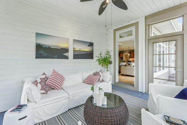 9718 Sandhill Road, Middleton, WI 53562