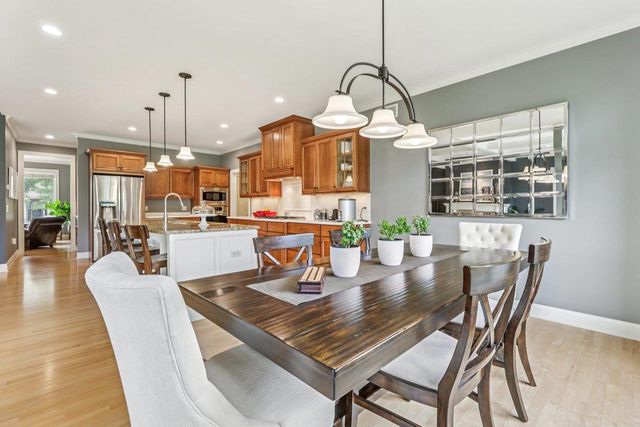 9718 Sandhill Road, Middleton, WI 53562