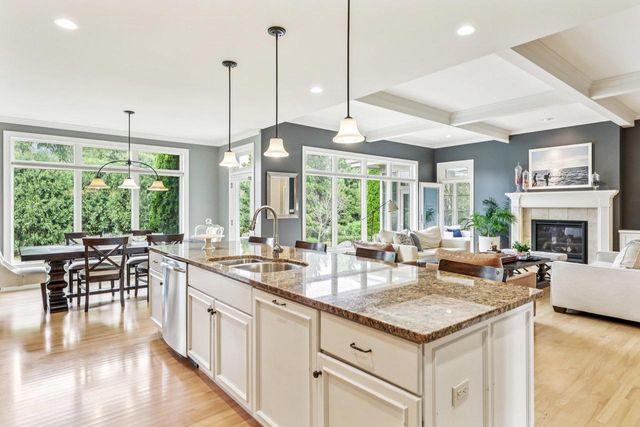 9718 Sandhill Road, Middleton, WI 53562