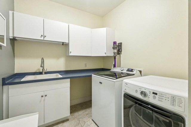 9718 Sandhill Road, Middleton, WI 53562