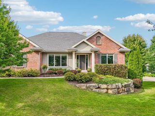 9718 Sandhill Road, Middleton, WI 53562